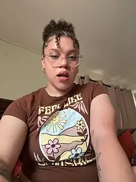 MOM-SUN-COUPLE – webcam model profile photo Image 15