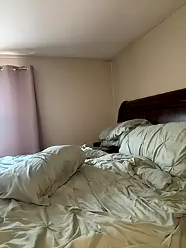 MOM-SUN-COUPLE – webcam model profile photo Image 8