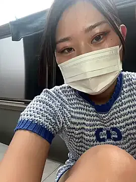 LiliBanger – webcam model profile photo Image 18