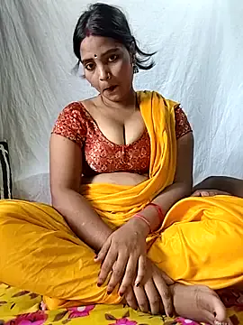 LunarAngel_ – webcam model profile photo Image 5