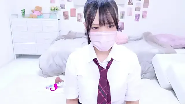 Yui-Ch06 – webcam model profile photo Image 10