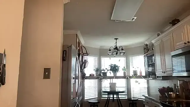 lalilamassu1 – webcam model profile photo Image 3