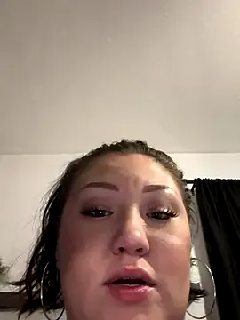 Nicoleevien – webcam model profile photo Image 2