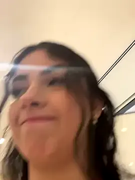 so-linger – webcam model profile photo Image 3