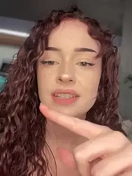 roxxxyrose Image 3