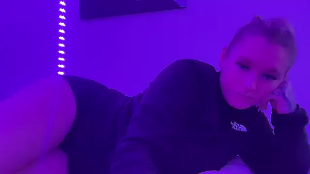 Shuggabutt – webcam model profile photo Image 4