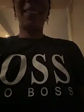 mc-Olivia – webcam model profile photo Image 7