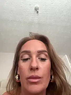 queen_kitty1818 – webcam model profile photo Image 4