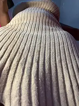 kathariine – webcam model profile photo Image 3