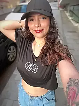 SSWEETSIINNN – webcam model profile photo Image 5