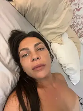 porndivasophia – webcam model profile photo Image 2