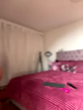 ellieluvs – webcam model profile photo Image 8