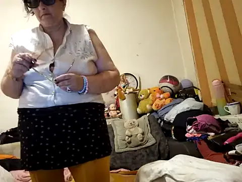 Samantha_Squirt@xh Image 13