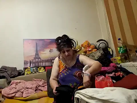 Samantha_Squirt@xh Image 15