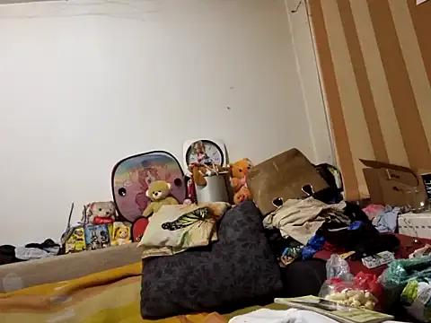 Samantha_Squirt@xh Image 2