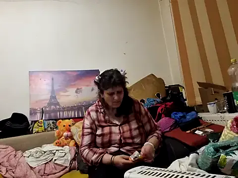 Samantha_Squirt@xh Image 4
