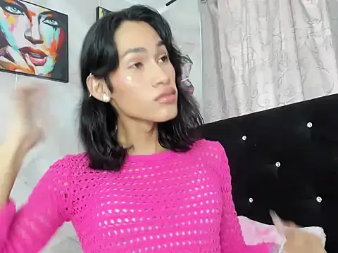 RosaliaVicky – webcam model profile photo Image 15