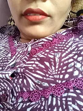 JayJayPink – webcam model profile photo Image 14