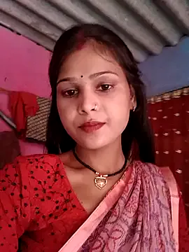 Love_bitess – webcam model profile photo Image 5