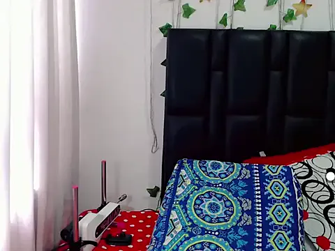 tuanzi125216 – webcam model profile photo Image 4