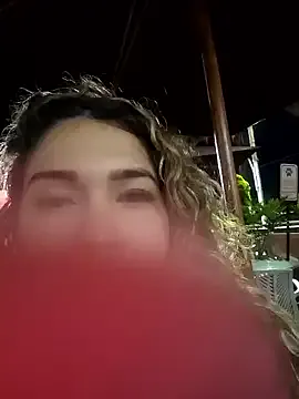 Sara_smiiith211 Image 3