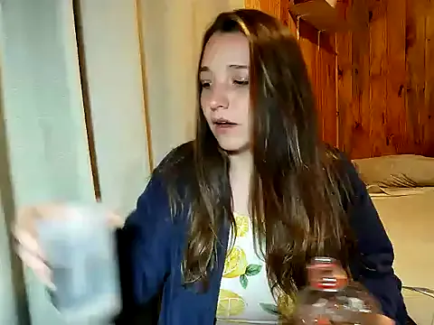 ava_delightt – webcam model profile photo Image 3