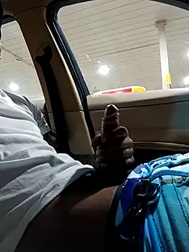 husa_Malikaa – webcam model profile photo Image 2