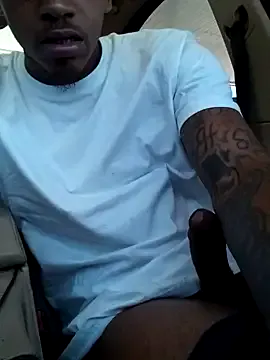 husa_Malikaa – webcam model profile photo Image 7