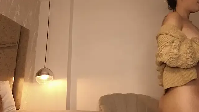 radhya_0 – webcam model profile photo Image 16