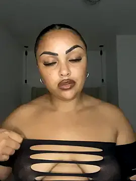 MichelleXClarice – webcam model profile photo Image 6