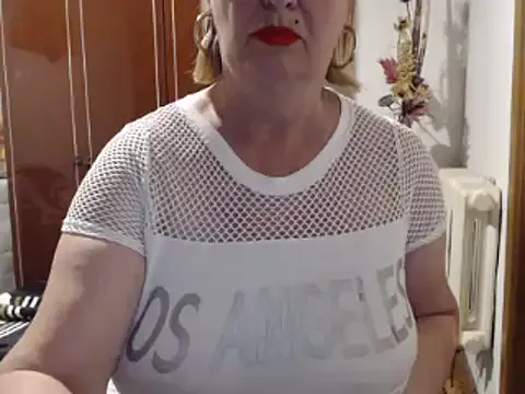 zoeypink – webcam model profile photo Image 18