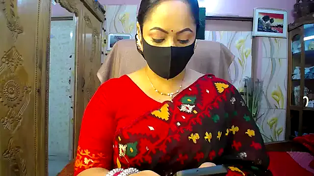 Mia_sweet80 – webcam model profile photo Image 17