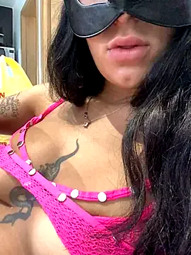 luvvlee – webcam model profile photo Image 11