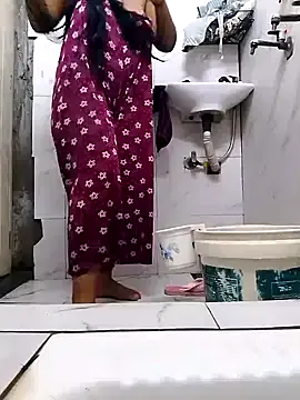 victoria__rossi – webcam model profile photo Image 3