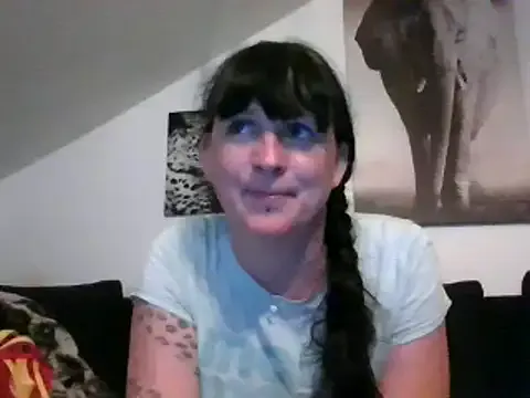 Bad_Girl_Sakura – webcam model profile photo Image 3