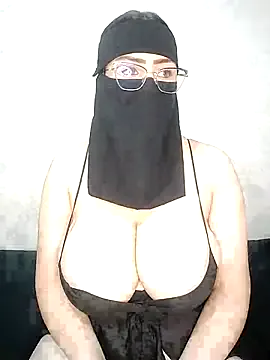 gandamitch – webcam model profile photo Image 10