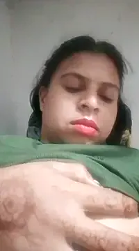 Sexy_Kirti's Thumb Image