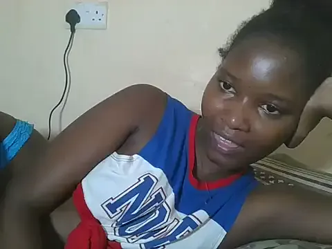 yesonee – webcam model profile photo Image 8