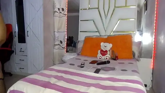 Your-Vedika – webcam model profile photo Image 15