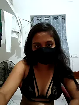 Awesomelusty – webcam model profile photo Image 12