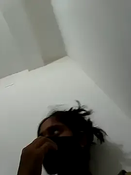 Awesomelusty – webcam model profile photo Image 6