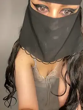 mon1_day – webcam model profile photo Image 8