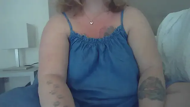 yesonee – webcam model profile photo Image 7