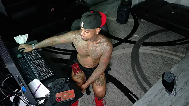 RosieCheeks_ – webcam model profile photo Image 3