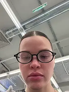 monika_reed1 – webcam model profile photo Image 11