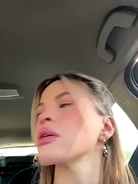 monika_reed1 – webcam model profile photo Image 4