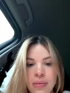 monika_reed1 – webcam model profile photo Image 6