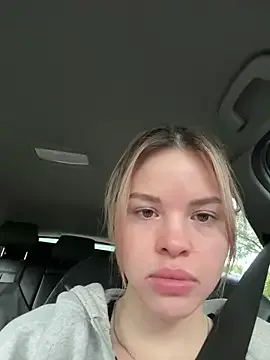 monika_reed1 – webcam model profile photo Image 8