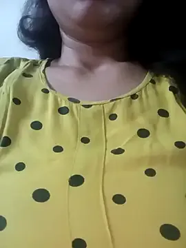 nina_b1um – webcam model profile photo Image 18