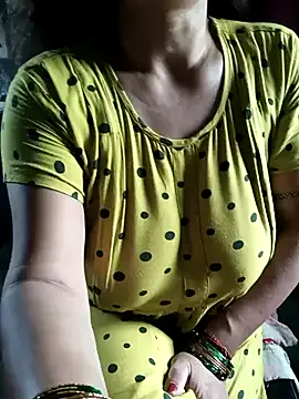 nina_b1um – webcam model profile photo Image 3